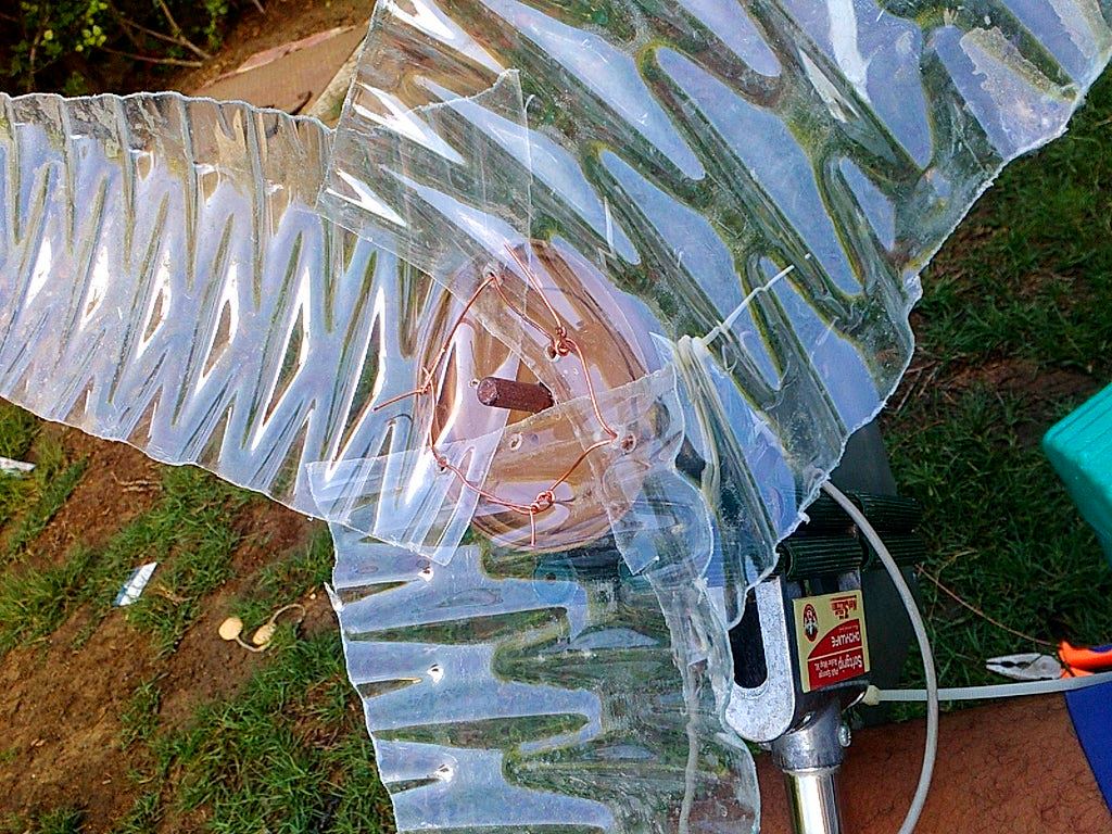 Ветряк из пластиковой бутылки своими руками: конструкции, применение